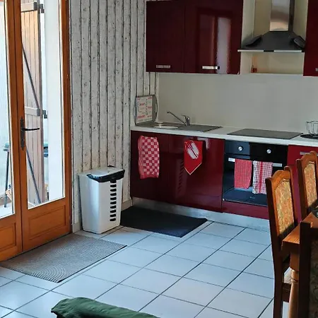Du Lavoir, 6 Personnes Maxi Prázdninový dům Nogent-sur-Seine